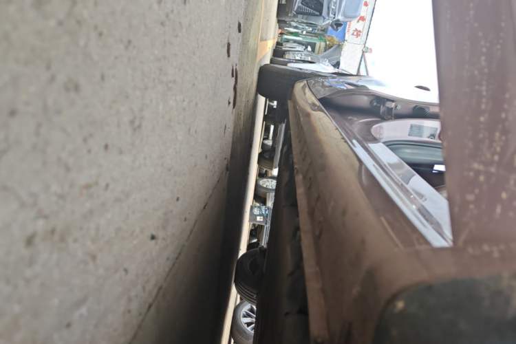 Used Wuling Bingo 2023 333 km Lingxi Connected Version Right Side Sill