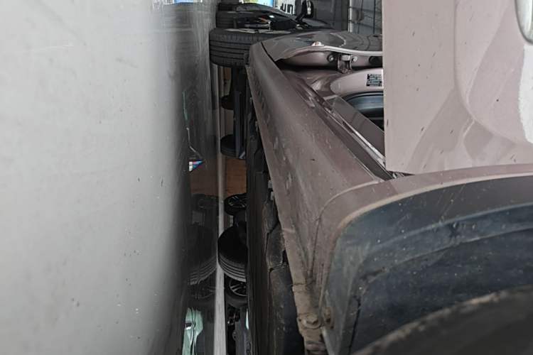 Used Wuling Bingo 2023 333 km Enjoyment Version Right Side Sill