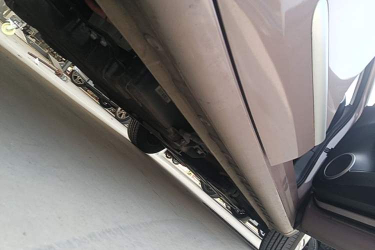 Used Wuling Bingo 2023 203km Light Edition Right Side Sill