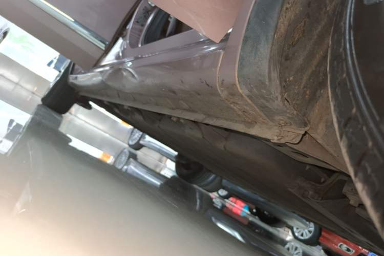 Used Wuling Bingo 2023 333 km Lingxi Connected Version Right Side Sill