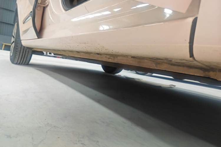 Used Wuling Bingo 2023 410 km Lingxi Deluxe Edition Right Side Sill