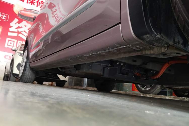 Used Wuling Bingo 2023 203km Light Edition Right Side Sill