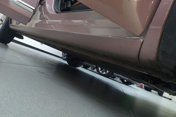 Used Wuling Bingo 2023 333 km Lingxi Connected+ Version Right Side Sill
