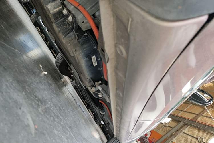 Used Wuling Bingo 2023 203km Comfort Edition Right Side Sill