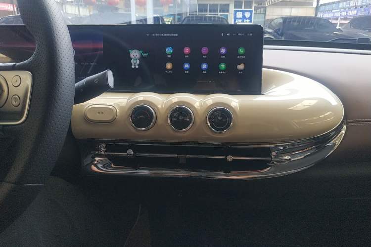 Used Wuling Bingo 2023 333 km Lingxi Connected+ Version Audio And AC Panel