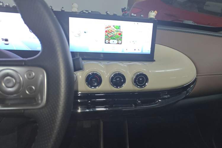 Used Wuling Bingo 2023 333 km Fast-Share Version Audio And AC Panel