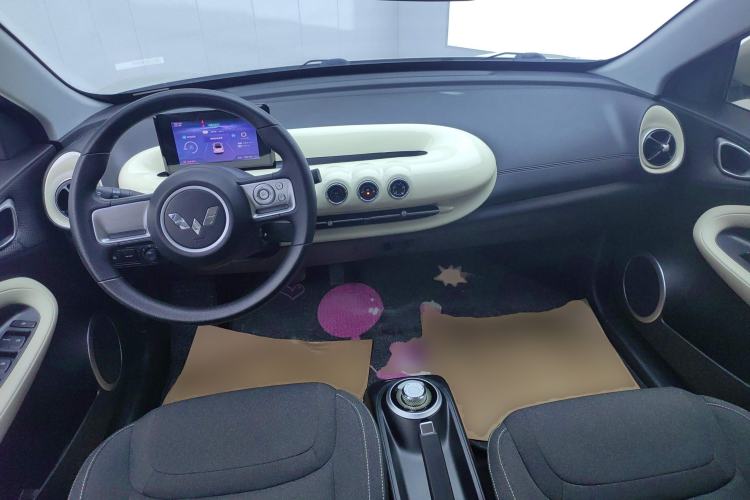 Used Wuling Bingo 2023 203km Light Edition Center Console