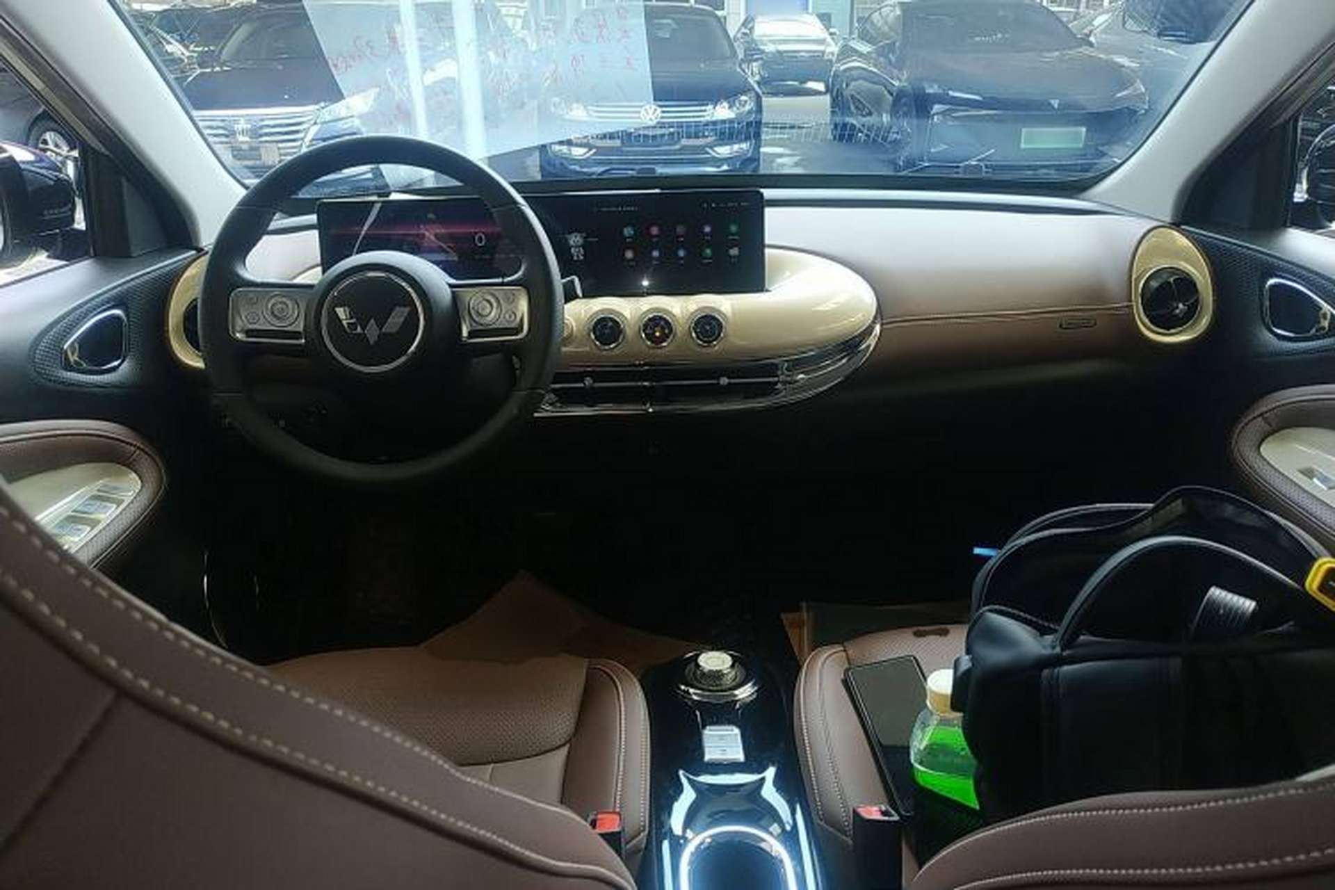 Used Wuling Bingo 2023 333 km Lingxi Connected+ Version Center Console