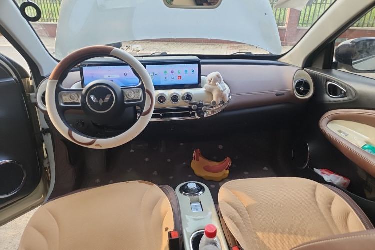 Used Wuling Bingo 2023 333 km Lingxi Connected+ Version Center Console