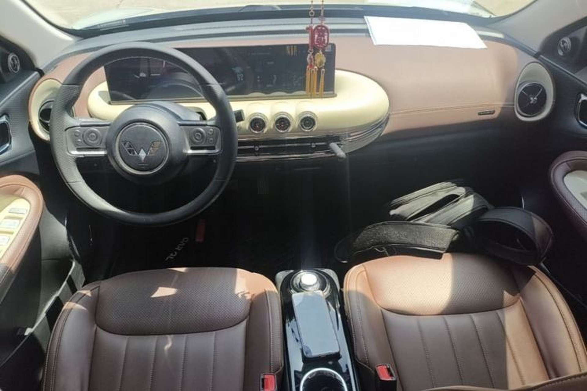 Used Wuling Bingo 2023 333 km Lingxi Connected Version Center Console