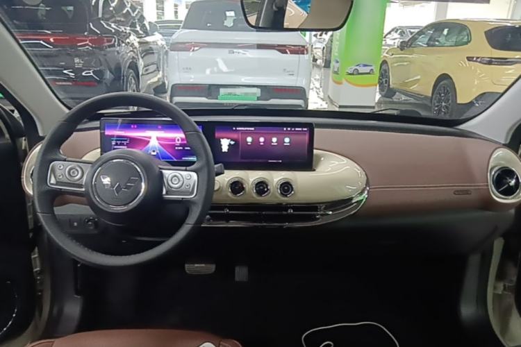 Used Wuling Bingo 2023 333 km Lingxi Connected+ Version Center Console