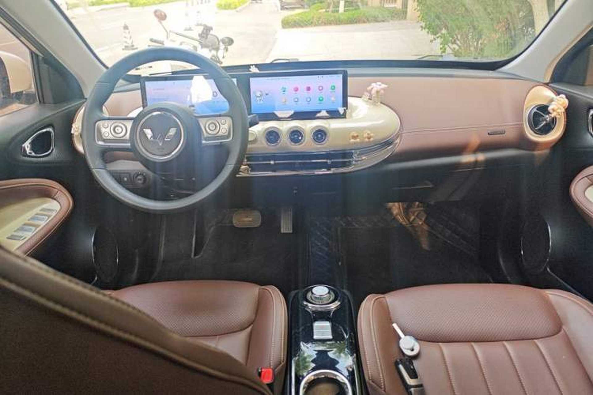 Used Wuling Bingo 2023 333 km Lingxi Connected+ Version Center Console