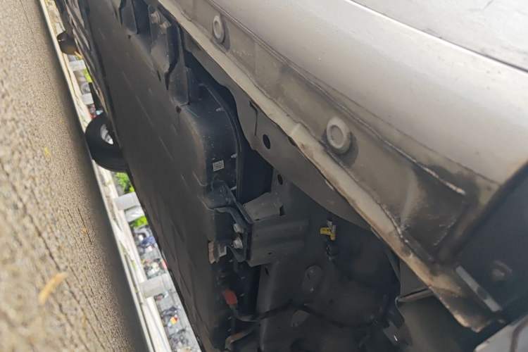 Used Wuling Bingo 2023 333 km Lingxi Connected+ Version Chassis Rear Left
