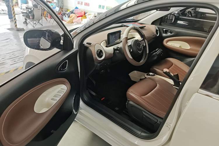Used Wuling Bingo 2023 203km Comfort Edition Driver Seat