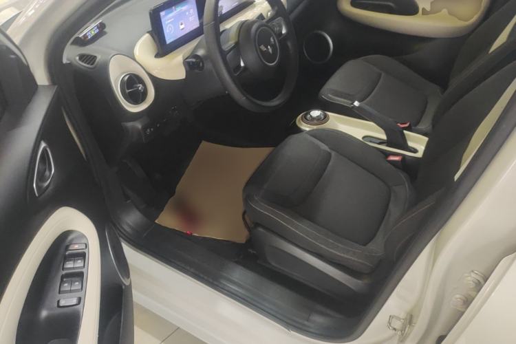 Used Wuling Bingo 2023 333 km Fast-Share Version Driver Seat