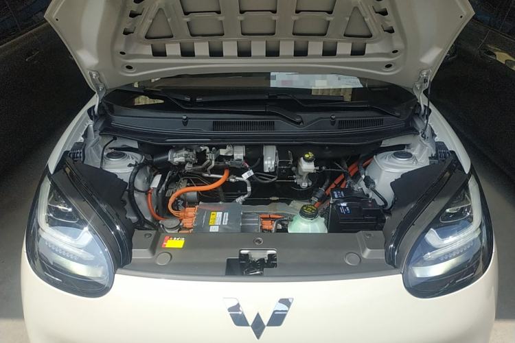 Used Wuling Bingo 2023 333 km Lingxi Connected+ Version Engine Bay
