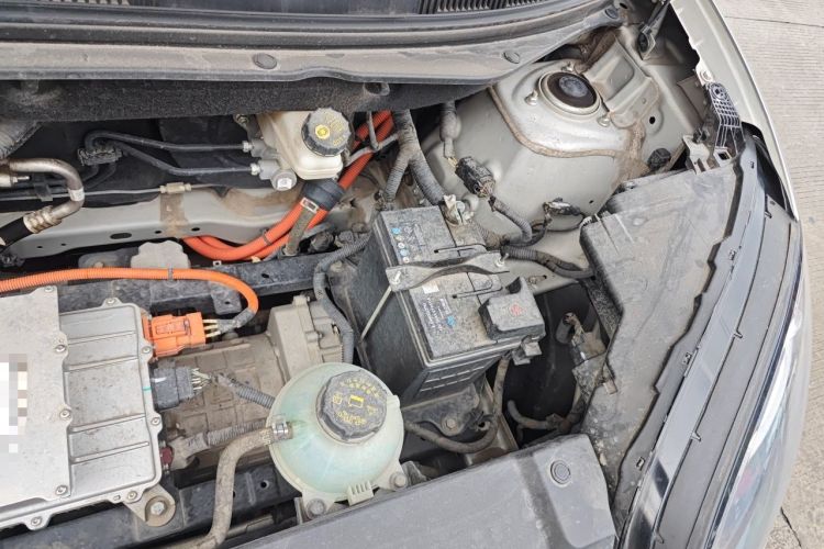 Used Wuling Bingo 2023 333 km Lingxi Connected+ Version Engine Bay Left