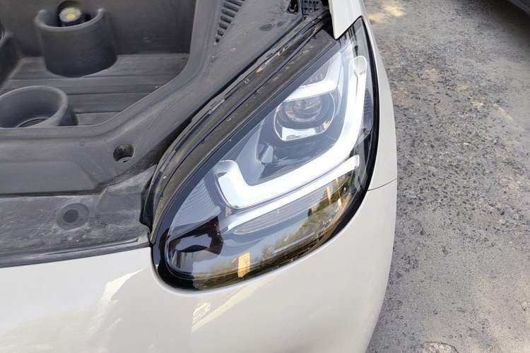 Used Wuling Bingo 2023 203km Light Edition Engine Bay Left