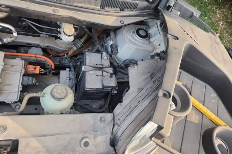 Used Wuling Bingo 2023 333 km Lingxi Connected+ Version Engine Bay Left