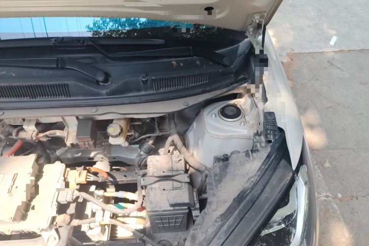 Used Wuling Bingo 2023 203km Light Edition Engine Bay Left