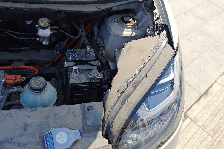 Used Wuling Bingo 2023 333 km Enjoyment Version Engine Bay Left