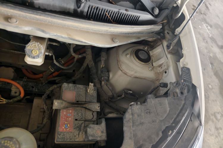 Used Wuling Bingo 2023 333 km Fast-Share Version Engine Bay Left