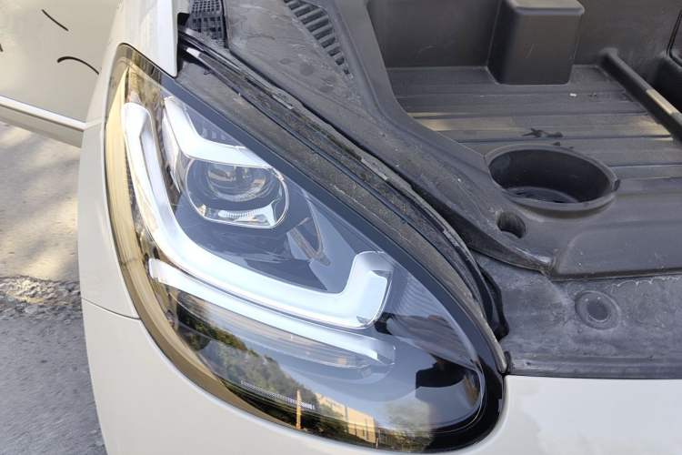 Used Wuling Bingo 2023 203km Light Edition Engine Bay Right