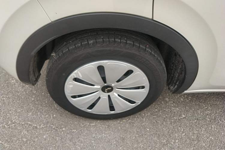 Used Wuling Bingo 2023 203km Light Edition Exterior 5