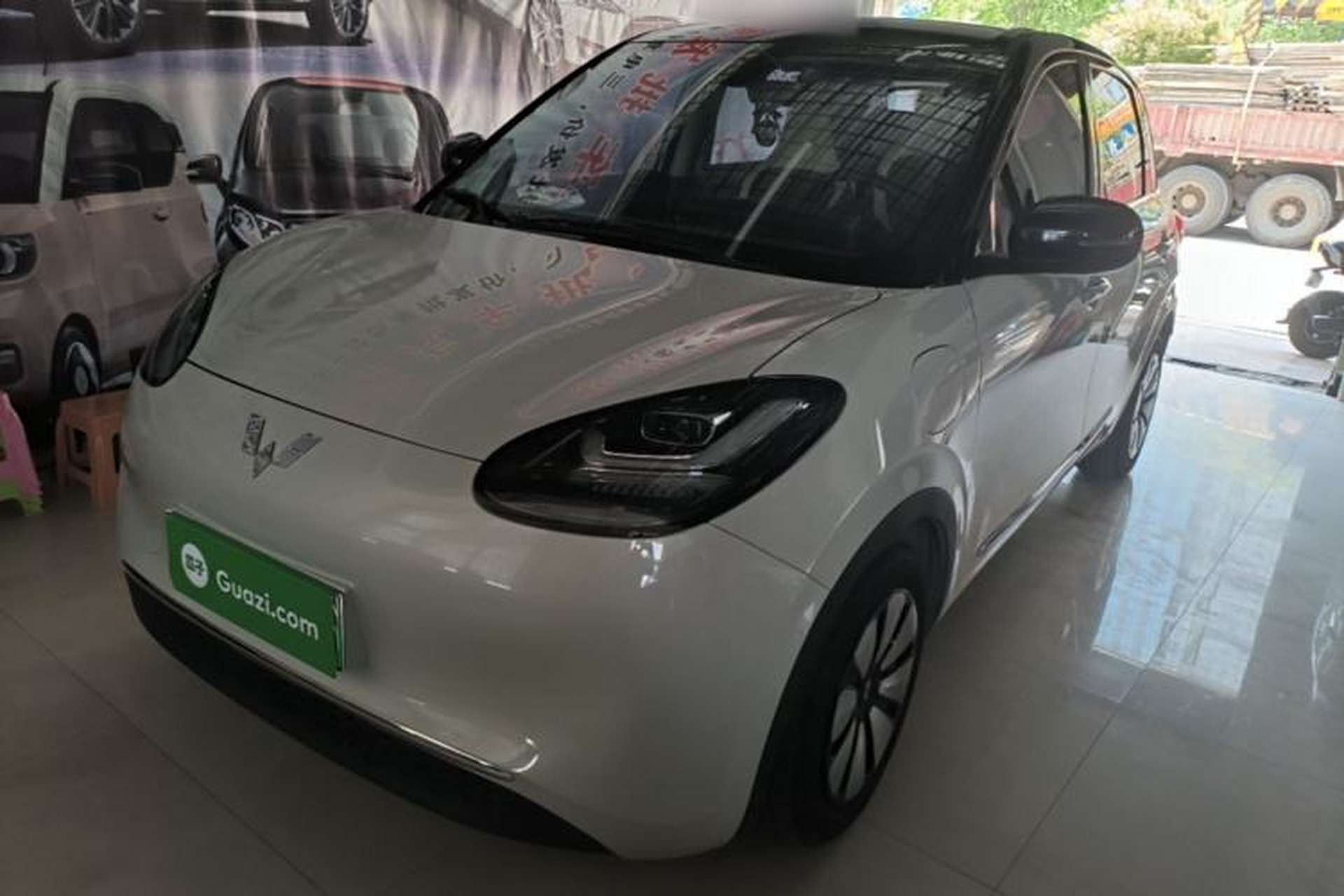 Used Wuling Bingo 2023 333km Enjoy+ Version Front Left 45 Deg