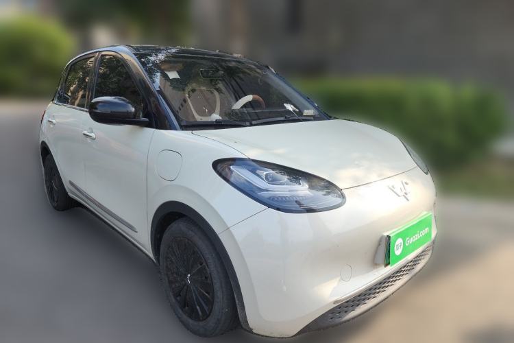 Used Wuling Bingo 2023 333 km Lingxi Connected+ Version Front Right 45 Deg