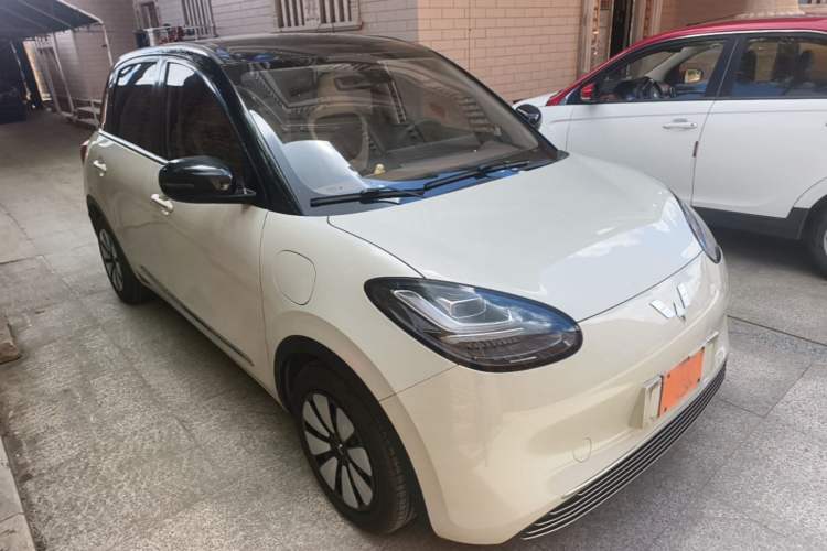 Used Wuling Bingo 2023 333 km Lingxi Connected+ Version Front Right 45 Deg