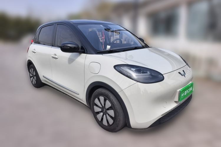 Used Wuling Bingo 2023 333 km Lingxi Connected Version Front Right 45 Deg