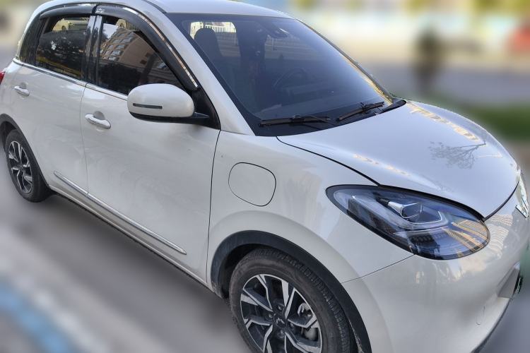 Used Wuling Bingo 2023 333 km Enjoyment Version Front Right 45 Deg