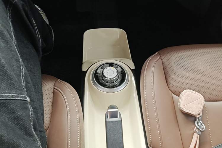 Used Wuling Bingo 2023 203km Comfort Edition Gear Lever