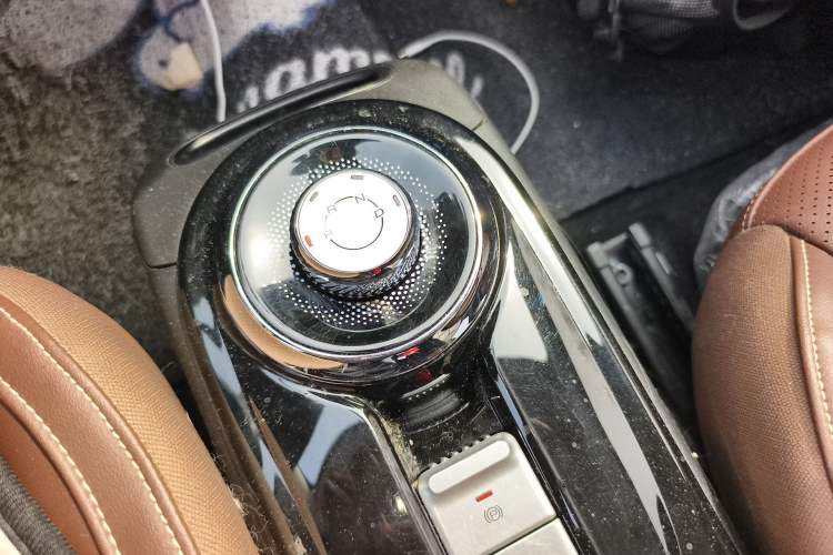 Used Wuling Bingo 2023 333 km Lingxi Connected Version Gear Lever