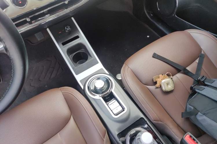 Used Wuling Bingo 2023 333 km Fast-Share Version Gear Lever