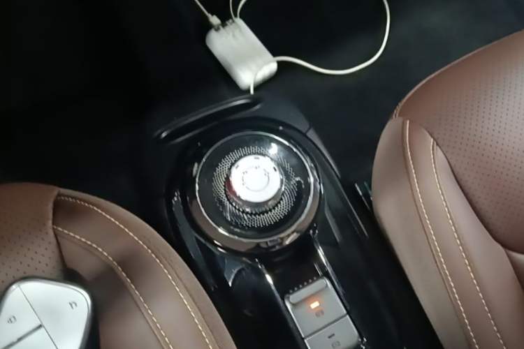Used Wuling Bingo 2023 333 km Lingxi Connected+ Version Gear Lever