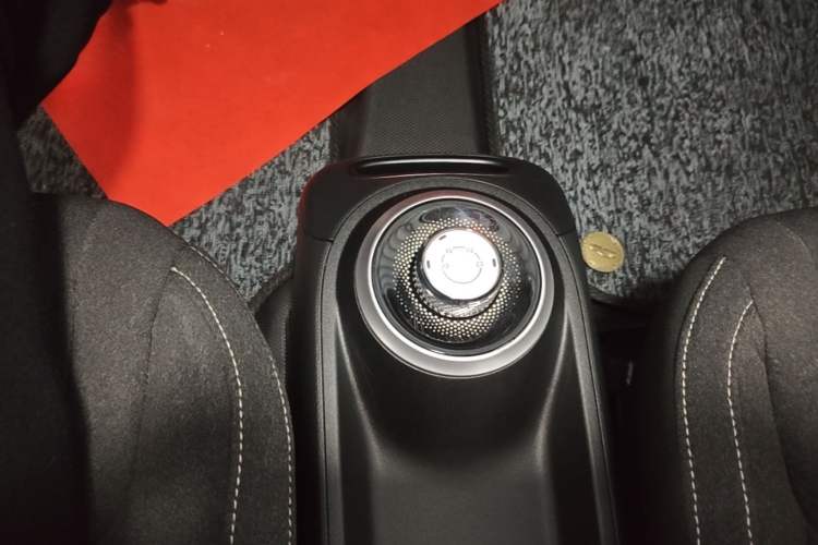 Used Wuling Bingo 2023 333 km Fast-Share Version Gear Lever