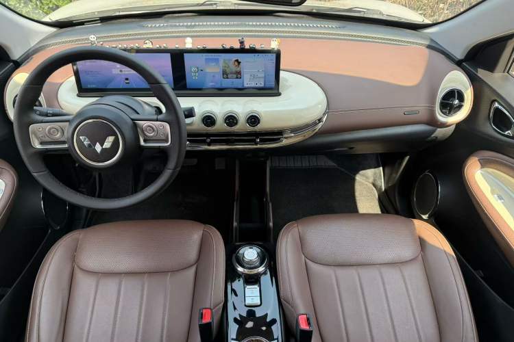 Used Wuling Bingo 2023 333 km Fast-Share Version Interior 4