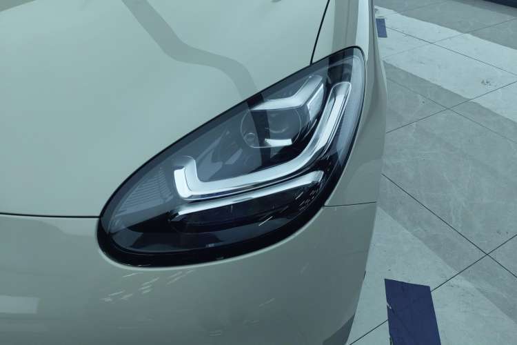 Used Wuling Bingo 2023 203km Light Edition Left Front Headlight