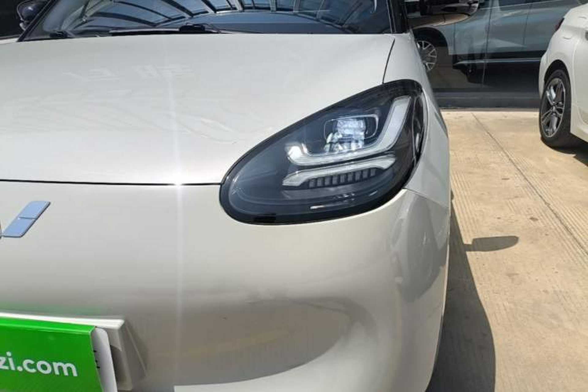 Used Wuling Bingo 2023 333 km Lingxi Connected Version Left Front Headlight