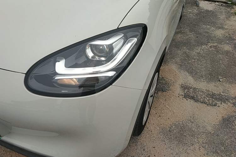 Used Wuling Bingo 2023 203km Light Edition Left Front Headlight