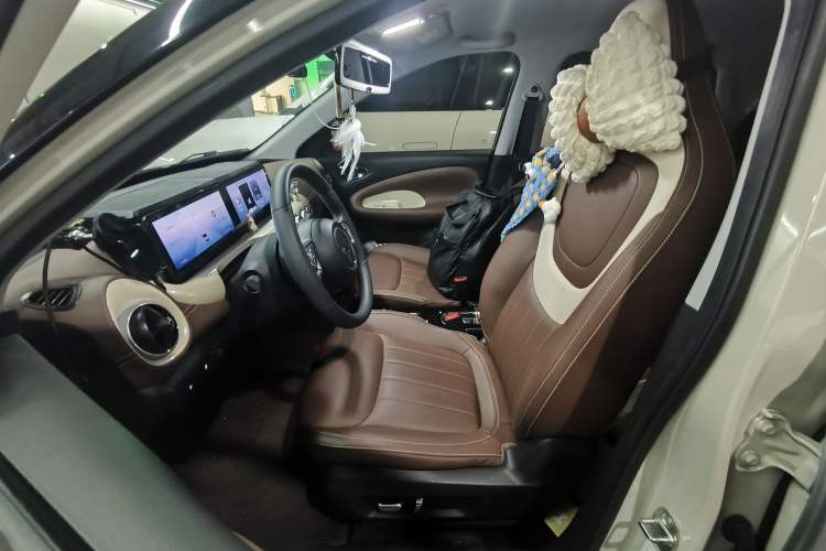 Used Wuling Bingo 2023 333 km Lingxi Connected+ Version Left Front Seat
