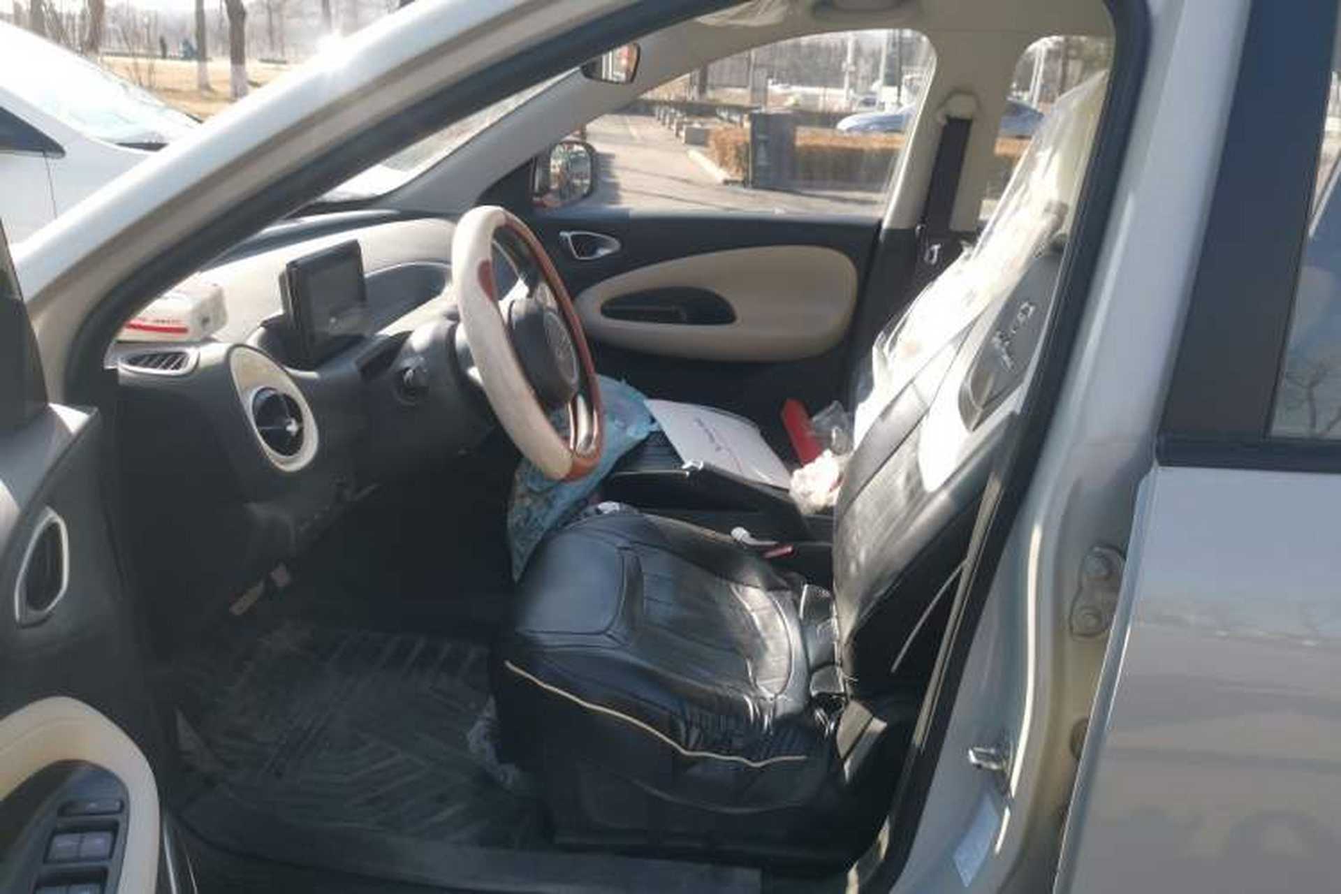 Used Wuling Bingo 2023 203km Light Edition Left Front Seat