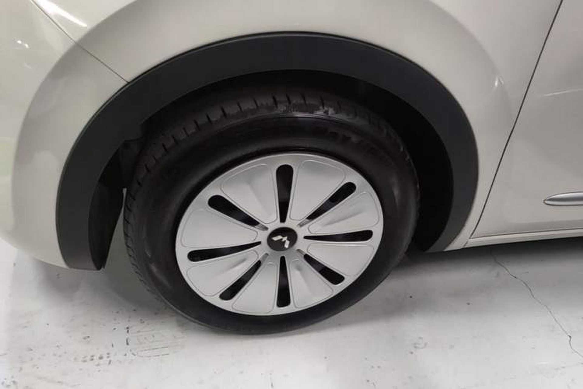 Used Wuling Bingo 2023 203km Light Edition Left Front Wheel Hub