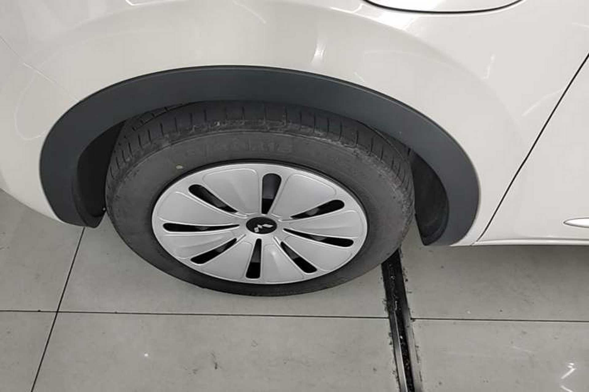 Used Wuling Bingo 2023 333 km Fast-Share Version Left Front Wheel Hub