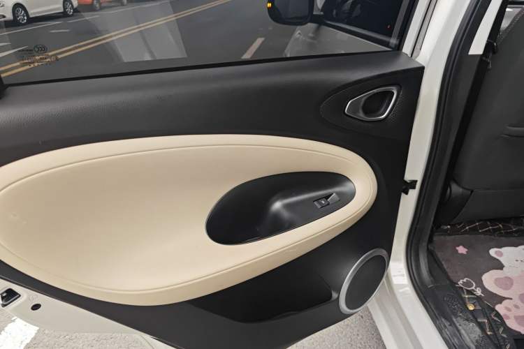 Used Wuling Bingo 2023 333 km Fast-Share Version Left Rear Door Interior