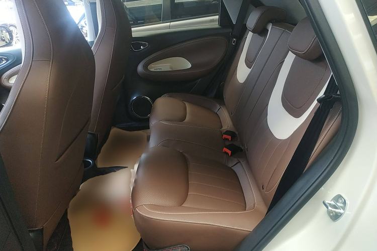 Used Wuling Bingo 2023 333 km Lingxi Connected+ Version Left Rear Seat
