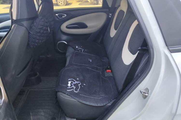 Used Wuling Bingo 2023 203km Light Edition Left Rear Seat