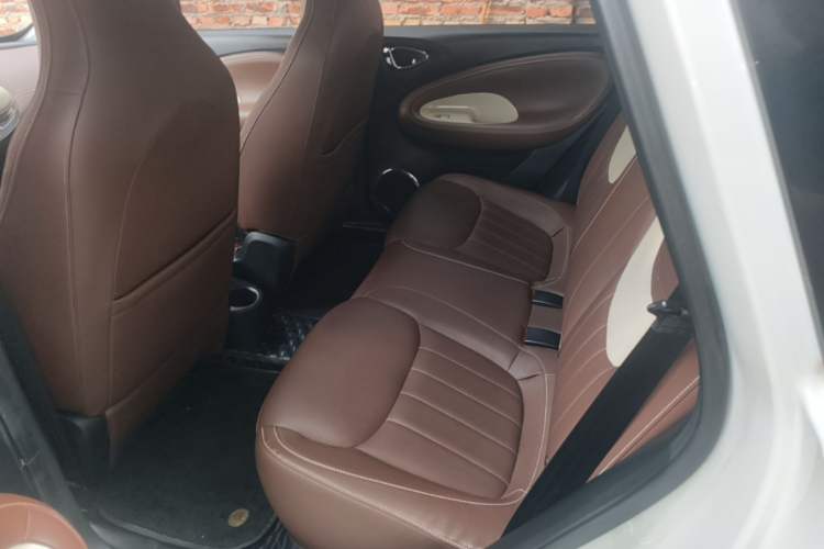 Used Wuling Bingo 2023 333 km Lingxi Connected+ Version Left Rear Seat
